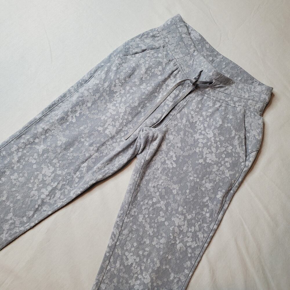Lululemon Womens Size 4 Ready to Rulu Jogger Crop Jacquard Grey